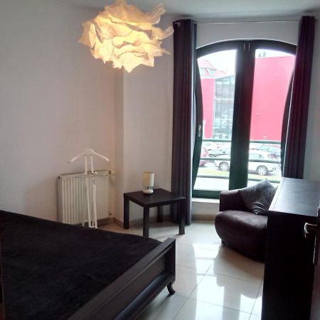 Apartamenty Krzywe Okna Zielona Góra Exterior foto