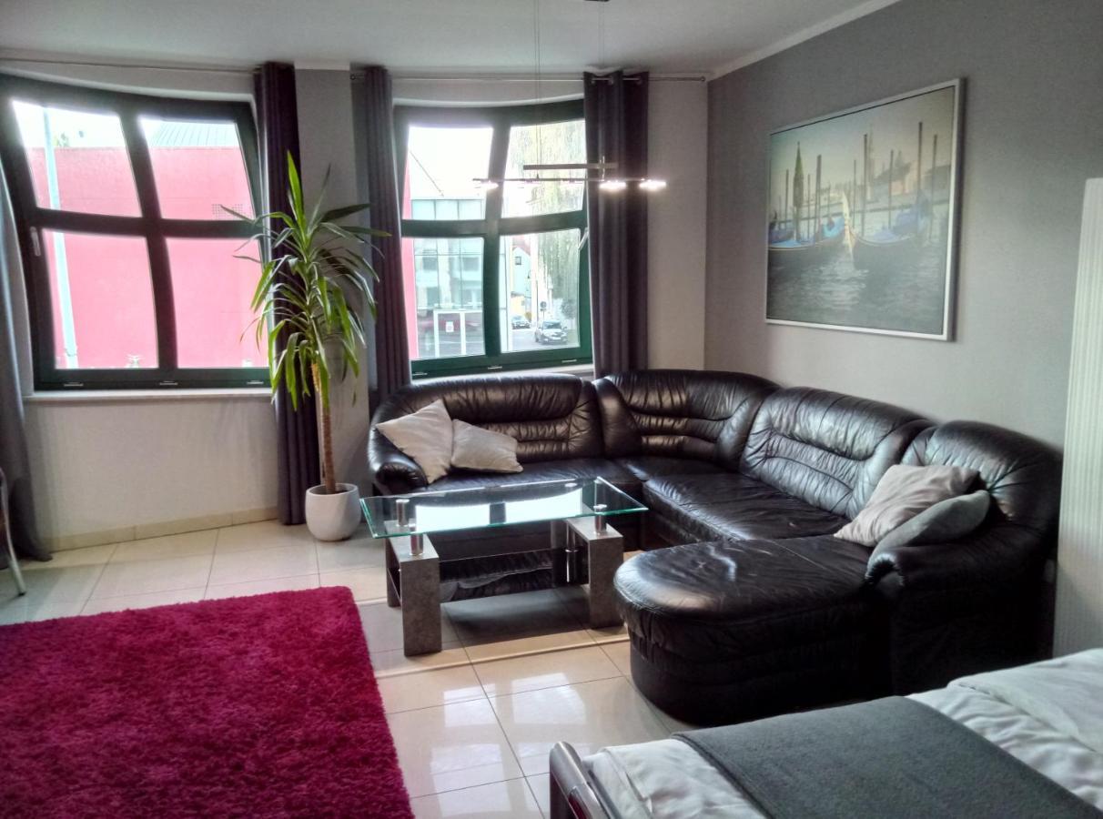 Apartamenty Krzywe Okna Zielona Góra Exterior foto